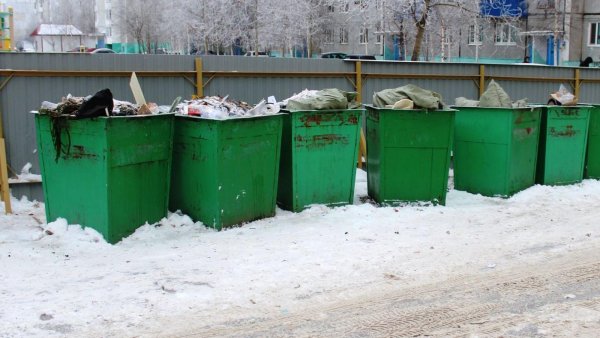 Дурак платит дважды: За вывоз мусора с россиян дважды «сдирают» оплату
