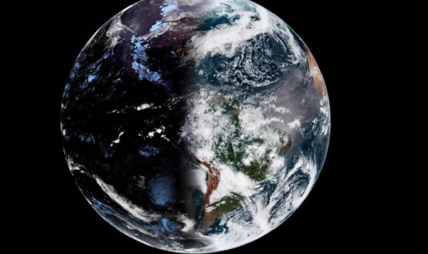 Как Инь и Янь: Спутник сделал впечатляющий снимок Земли в день весеннего равноденствия