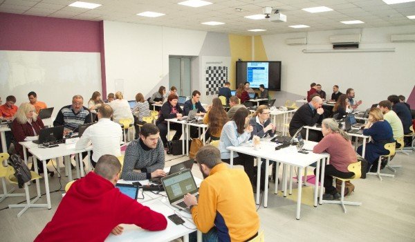 В столице в финал олимпиады по информатике вышли 30 учителей